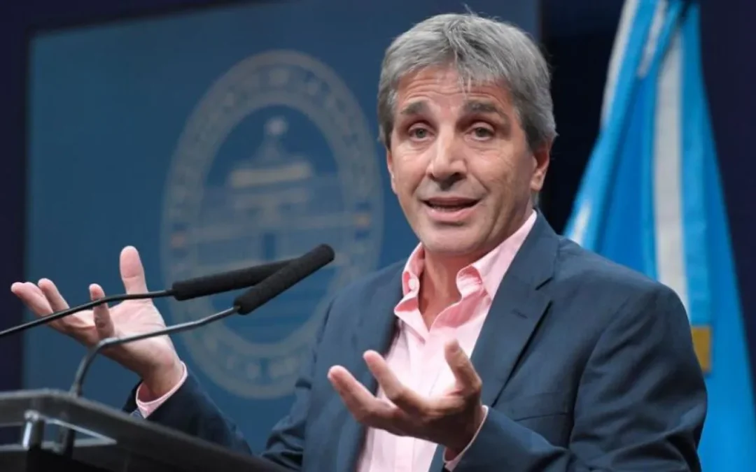 Caputo afirmó que Javier Milei no recomendó un activo financiero, sino «un proyecto que creía bueno para Argentina», aunque reconoció que «no era lo recomendable»