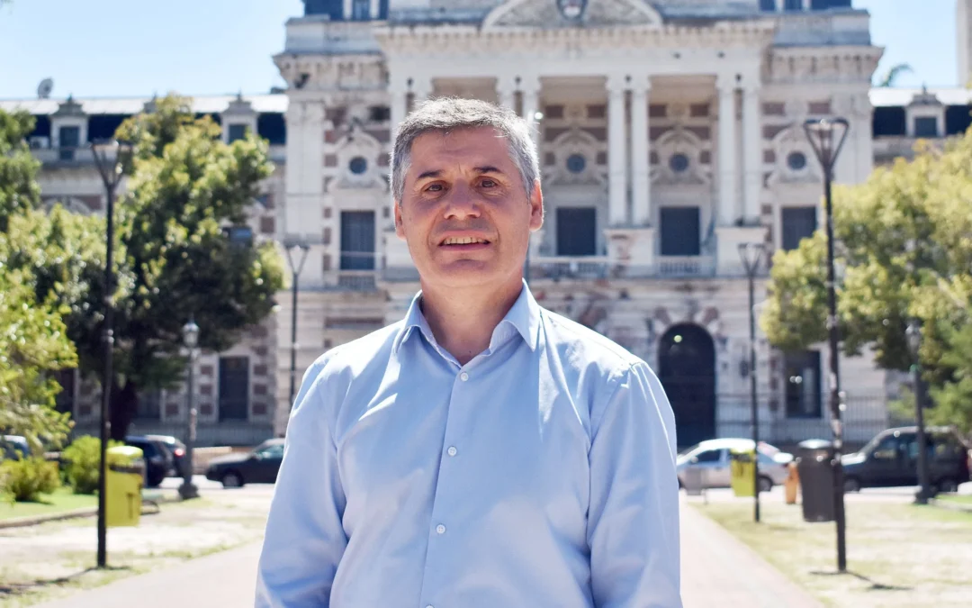 Ex interventor del ENRE aseguró que «la versión del gobierno sobre la suba de luz es poco creíble», tras que Nación argumentara que son resultado de un error en la redacción de las resoluciones por parte del Ente Nacional