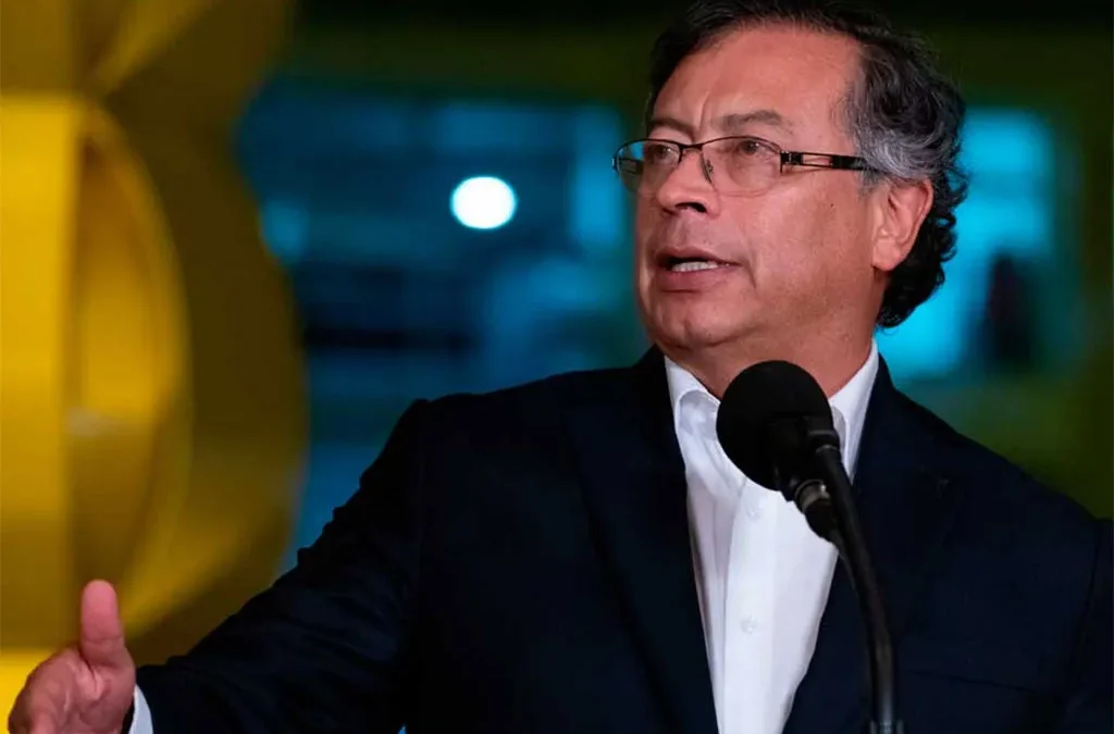 El Presidente de Colombia lanzó polémicas declaraciones al comparar la ilegalidad de la cocaína con el whisky: afirmó que «la cocaína es ilegal solo porque es producida en América Latina, no porque sea más mala que el whisky»