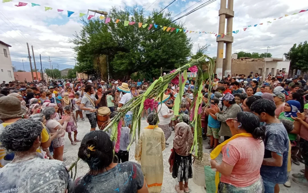Organización del tradicional topamiento de La Candela, Comentó que el sábado realizarán un mural conmemorativo a los vecinos que ya no están, y el domingo realizarán el topamiento, siempre y cuando también lo realicen los demás barrios