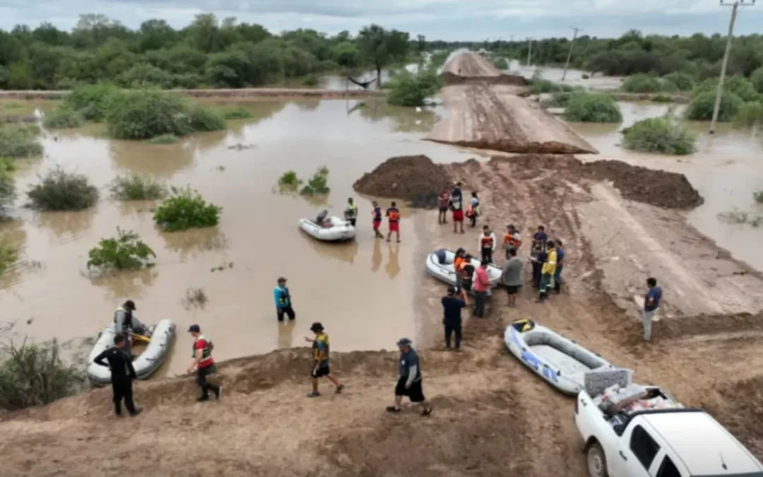 Salta: más de 500 personas evacuadas por la crecida del río Pilcomayo. El desborde del curso de agua alcanzó niveles históricos y aún rige alerta meteorológica para la zona