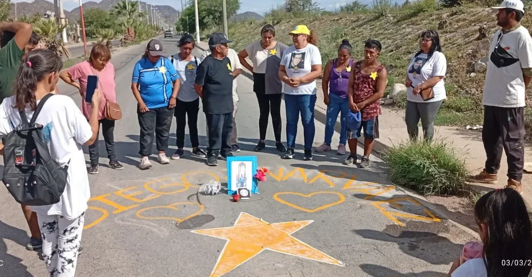 Pintaron una nueva Estrella Amarilla en avenida Circunvalación, en conmemoración a Diego Narváez, fallecido en un siniestro vial