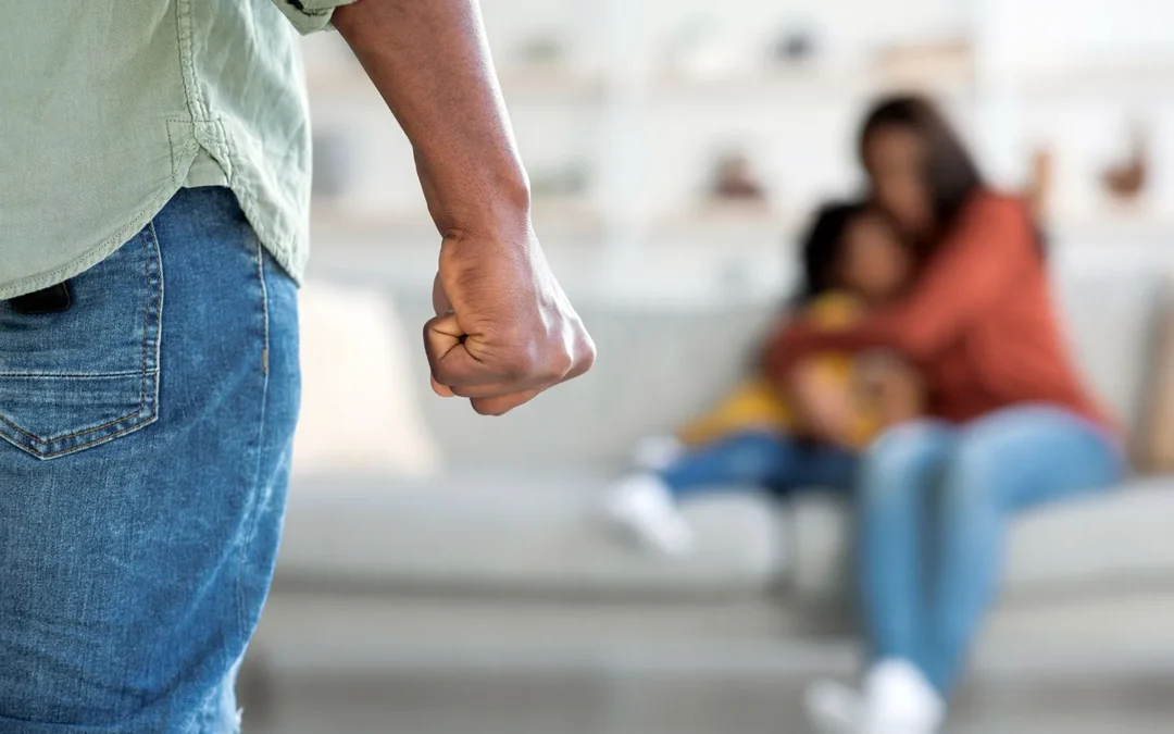 La Justicia ordenó a EDELAR reconectar la luz a una familia afectada por violencia intrafamiliar