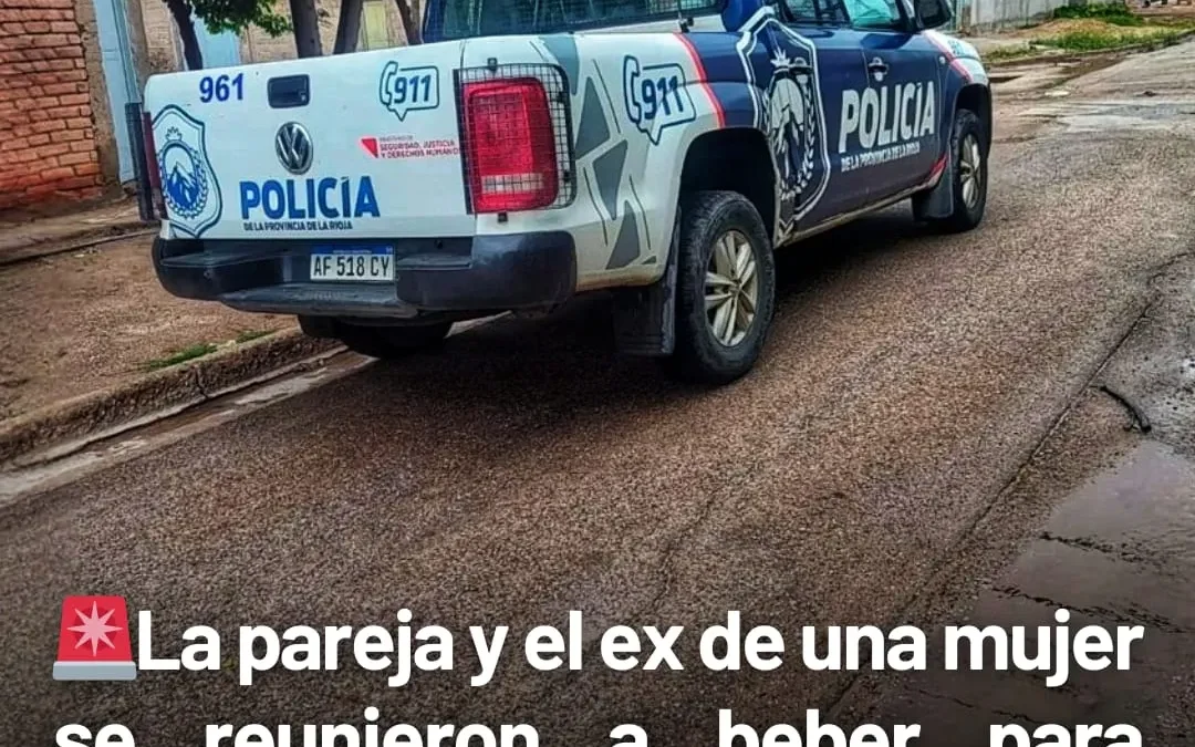 La pareja y el ex de una mujer se reunieron a beber para intentar convivir, pero terminaron apuñalandose