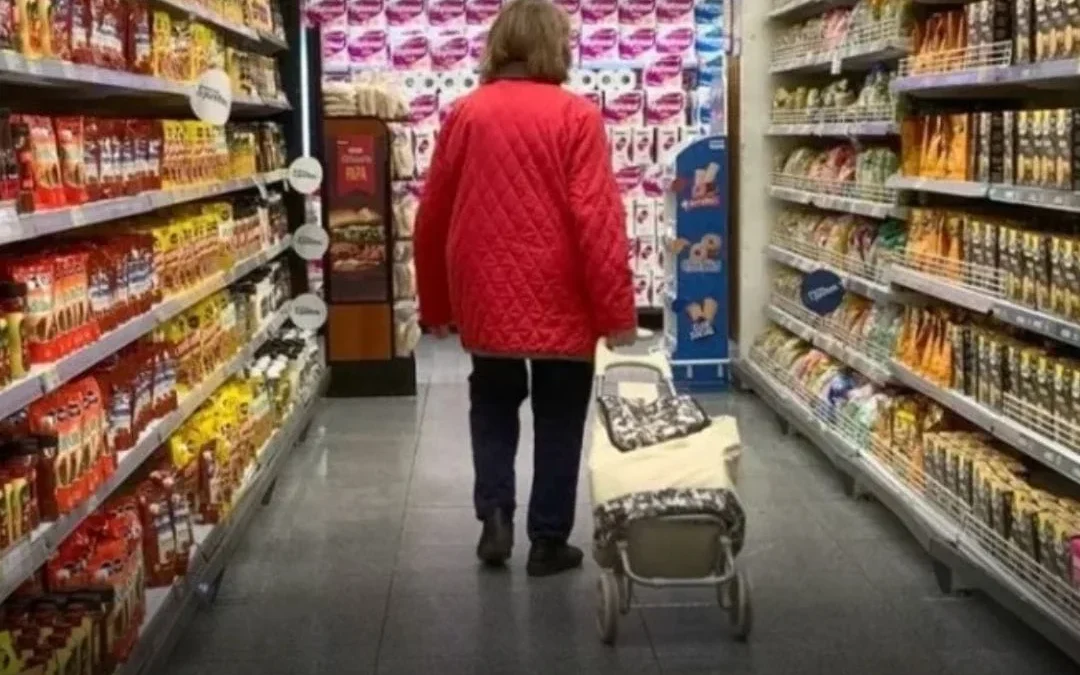 Alimentos y productos de higiene aumentaron un 9% tras la devaluación del 13%
