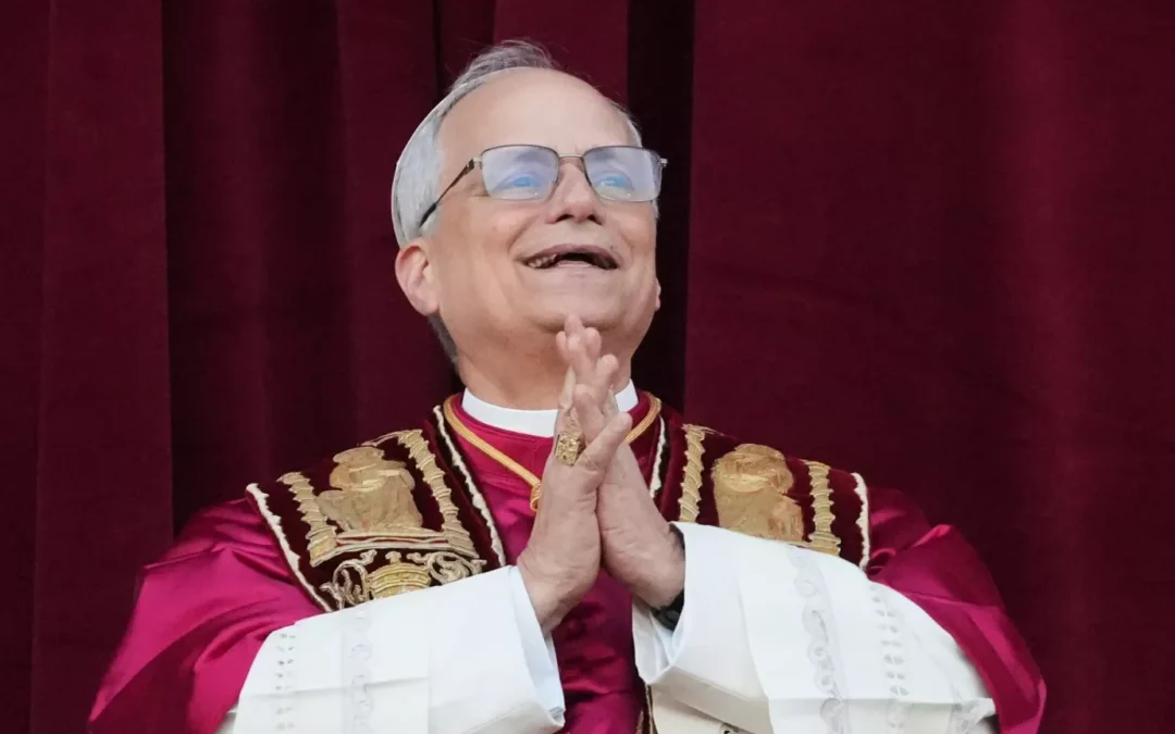 La presidenta de Perú, Dina Boluarte, celebró la elección del nuevo Papa y su relación con el país. El actual pontífice nació en Chicago en 1955 y desde 2015 tiene nacionalidad peruana