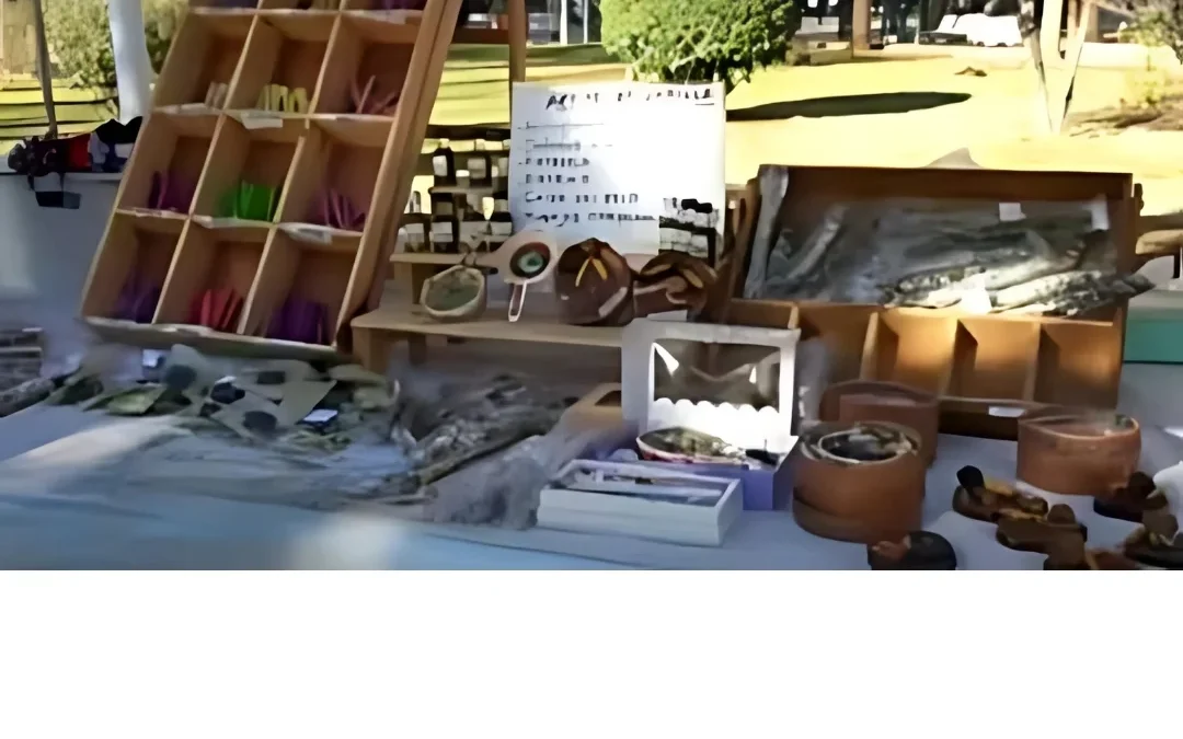 Artesanos trabajan en Plaza Caudillos Federales este fin de semana, y se preparan para exponer sus productos para las fiestas patronales venideras