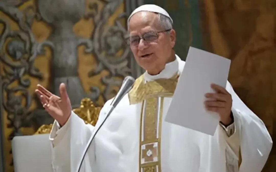 El Papa se refirió a la situación en Gaza, y pidió que se dejen pasar las ayudas humanitarias. «Asistan a niños, ancianos y personas enfermas», concluyó