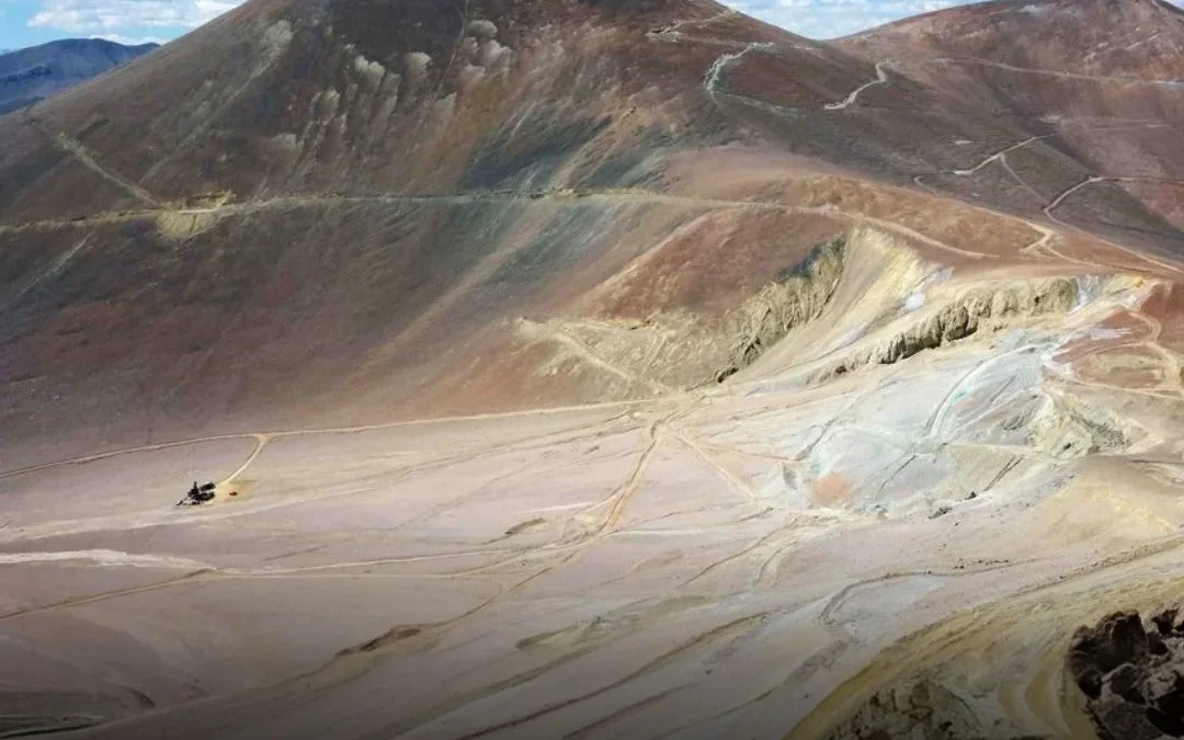 Descubren uno de los mayores depósitos de cobre, oro y plata del mundo en la frontera argentino-chilena entre San Juan y Atacama