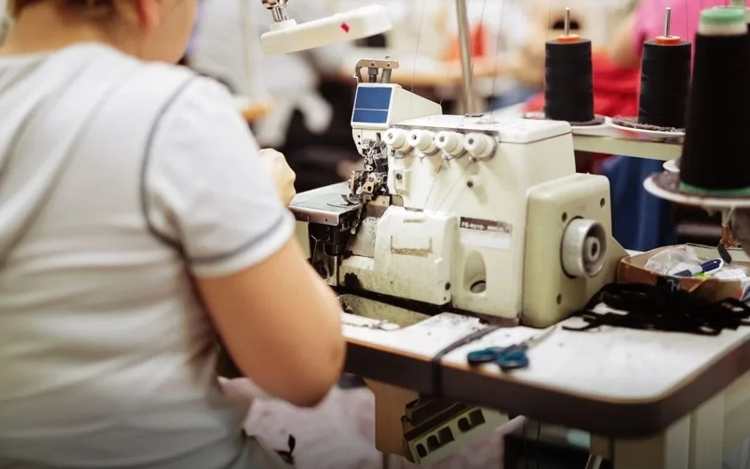 Industria textil en jaque: Advierten que el récord de importaciones y el comercio desregulado ponen en riesgo miles de empleos