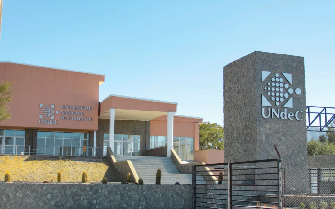 Cabral advirtió que sin fondos sostenidos, miles de jóvenes de los distritos quedarían fuera de la universidad pública