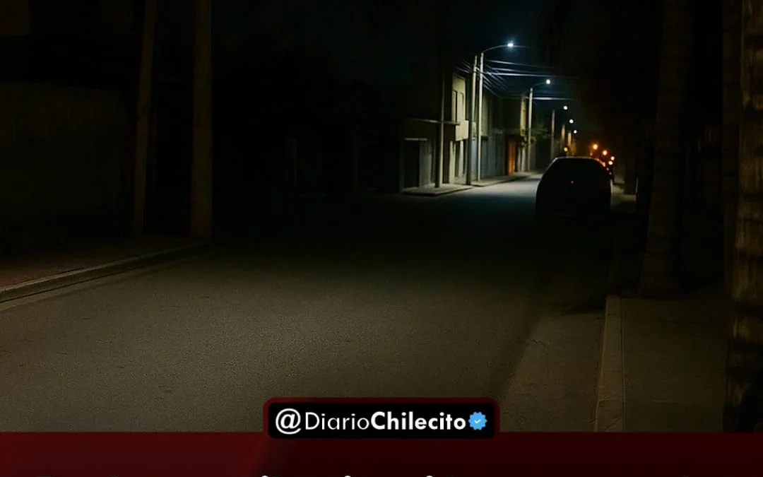 Reclaman iluminación en cuadra oscura cerca del parque municipal