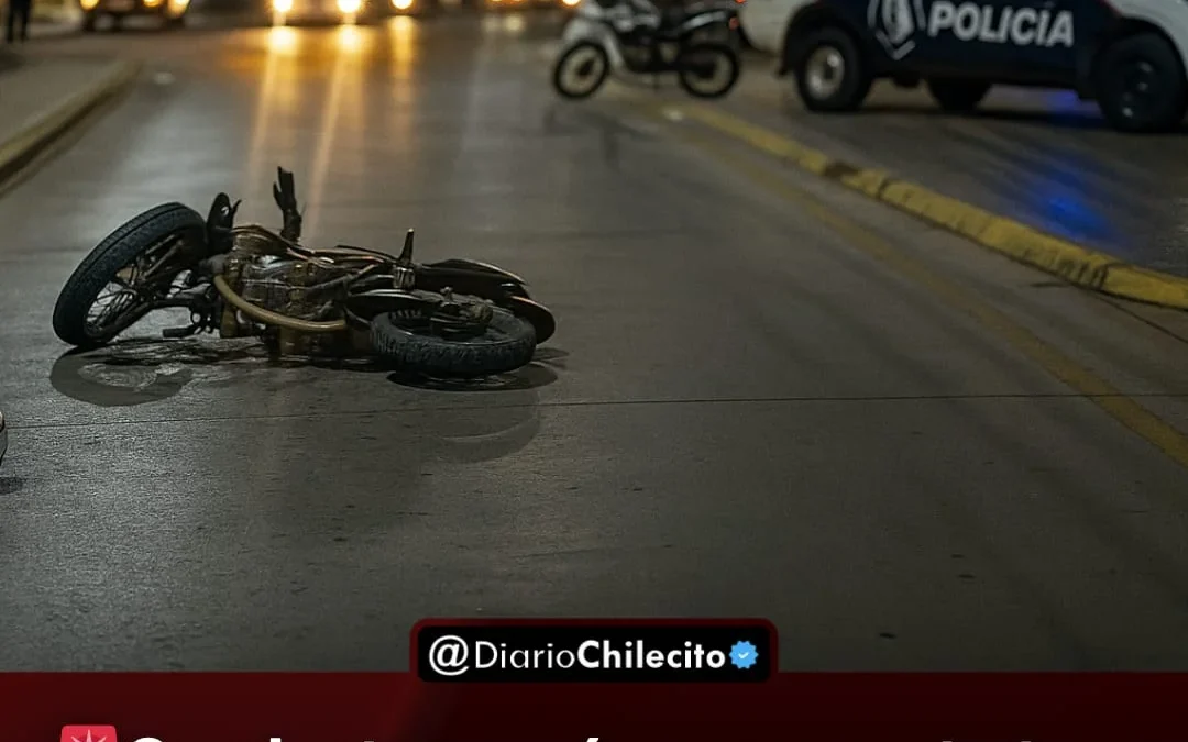 Conductor cayó con su moto tras impactar un cordon en Los Sarmientos: tenía 2,33g de alcohol
