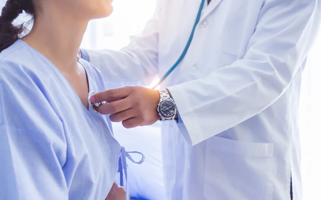 Médicos especialistas atenderán consultas en cardiología y reuma para el público que solicite turno al 3804762932