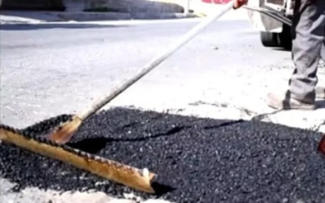 Secretario de Obras Públicas municipal destacó arreglos en calles, y lamentó paralización nacional