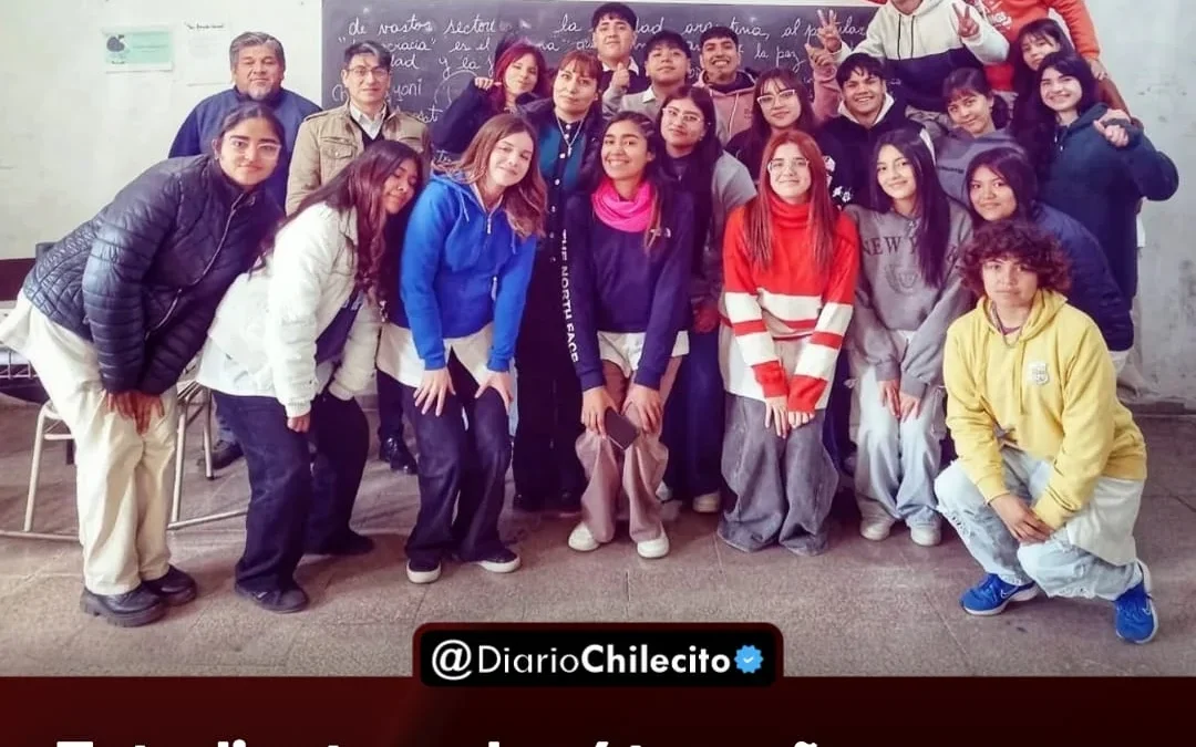 Estudiantes de 4to. año crearon canciones y poemas sobre una novela, y ganaron una merienda por su mirada sobre el Romanticismo