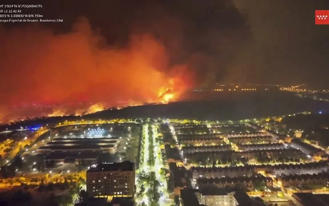 Incendios forestales en España dejan un muerto y miles evacuados un hombre falleció en Madrid y combaten fuegos en cuatro regiones