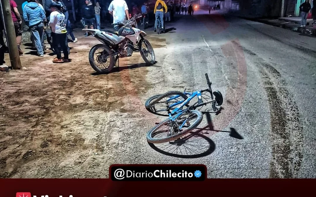 Vichigasta: adolescente en moto y ciclista de 59 años heridos tras fuerte choque en Avenida San Buenaventura