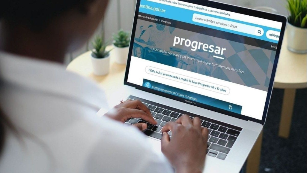 Ampliarán el horario para inscribir a solicitantes del Plan Progresar, de 9:30 a 12:30 y de 19 a 21, en el Punto Digital de Chilecito