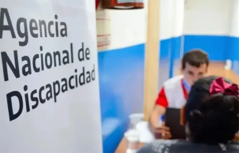 Continúa el calvario de los trámites por pensiones de discapacidad: «le sacaron la pensión a mi hermano que tiene Síndrome de Down»
