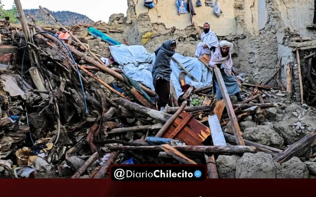 Más de 1.400 fallecidos en un terremoto que sacudió Afganistán: miles de familias quedaron sin techo y esperan ayuda urgente
