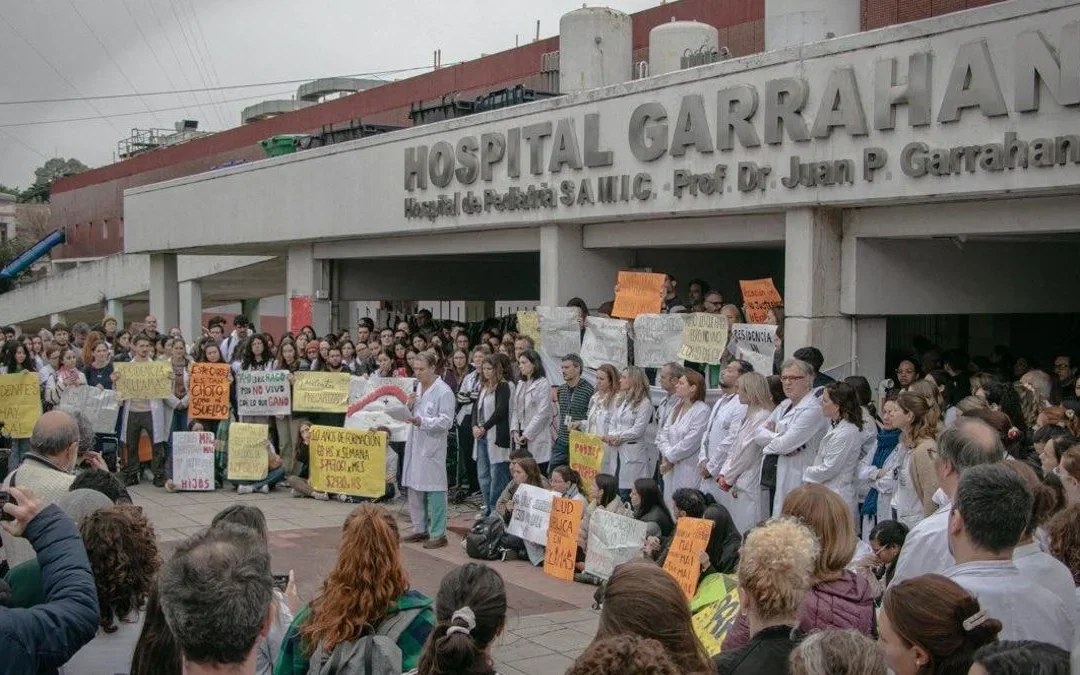 Médicos del Hospital Garrahan denuncian que el conflicto aún no termina desmintiendo la palabra de la administradora nombrada por Nación