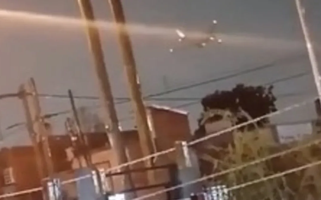 Buenos Aires: Un avión de Ethiopian Airlines con destino a Ezeiza se declaró en emergencia por “mínimo de combustible” y sobrevoló La Matanza