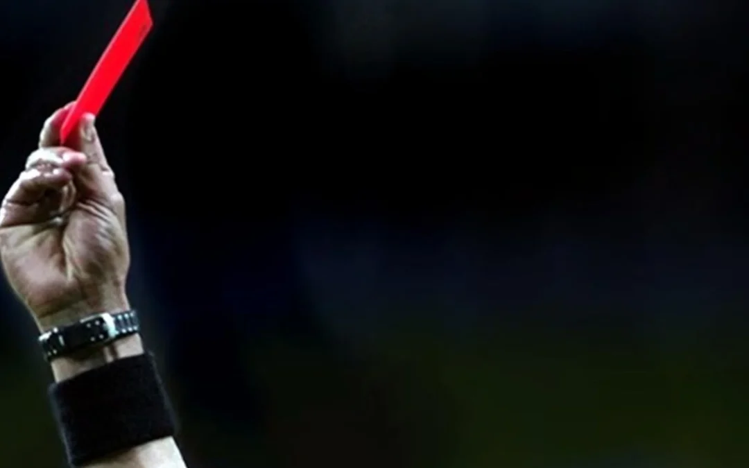 El abogado del árbitro atacado exige medidas legales inmediatas y seguridad reforzada en partidos de fútbol senior