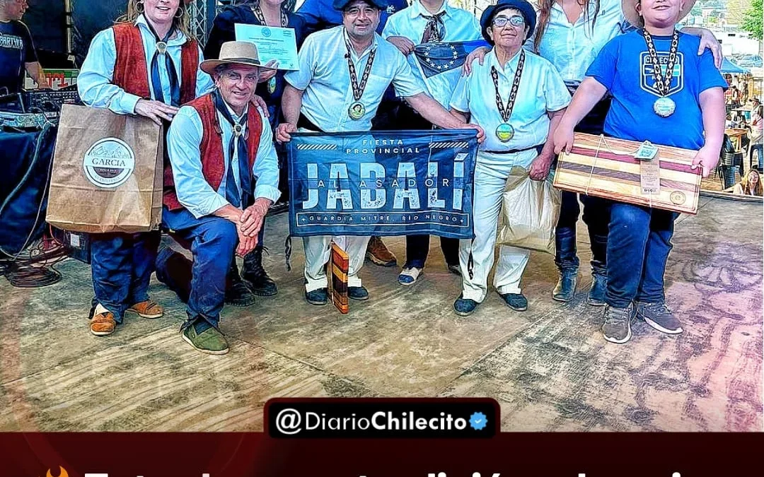 Entre humo y tradición, el equipo Fuego Riojano de Chilecito obtuvo el segundo lugar en el campeonato nacional de asadores