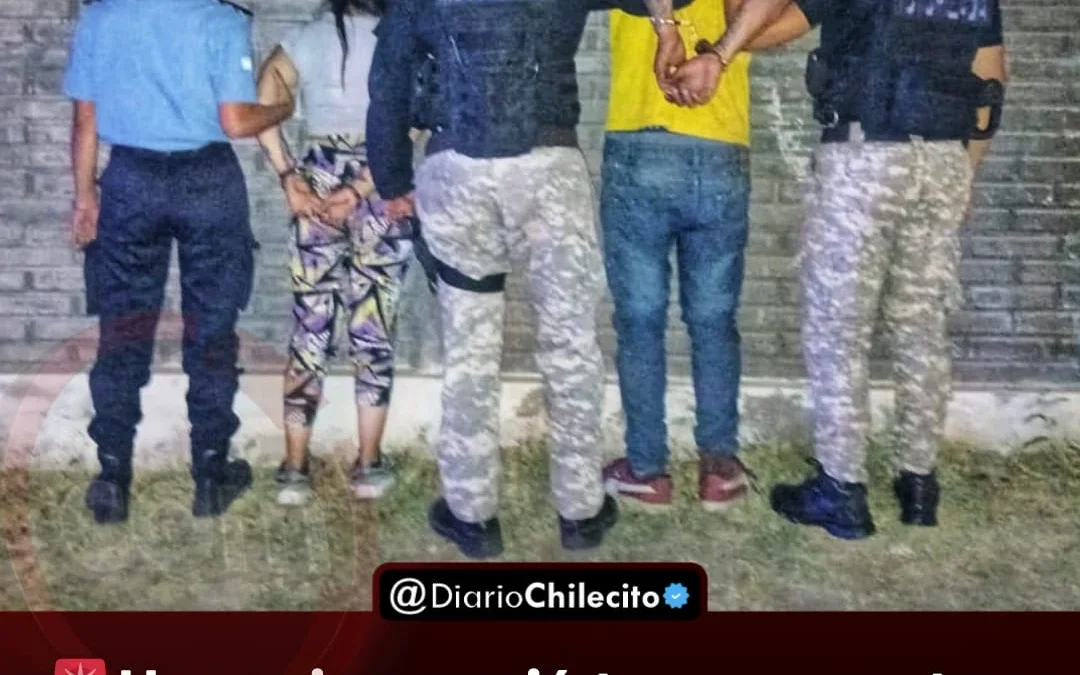 Un vecino corrió tras una moto y atrapó a una pareja que acababa de robarle el celular a un jubilado de 85 años en el barrio Pomán