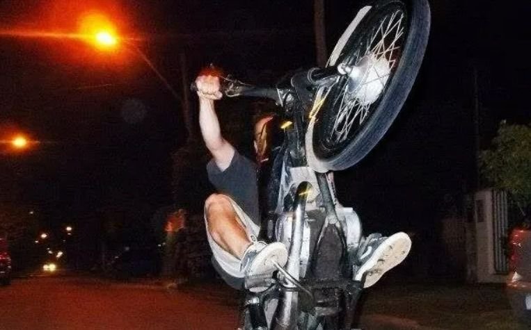 Unidad de Prevención de la Policía, detuvo a un sujeto que manejaba ebrio de manera temeraria una motocicleta 110cc