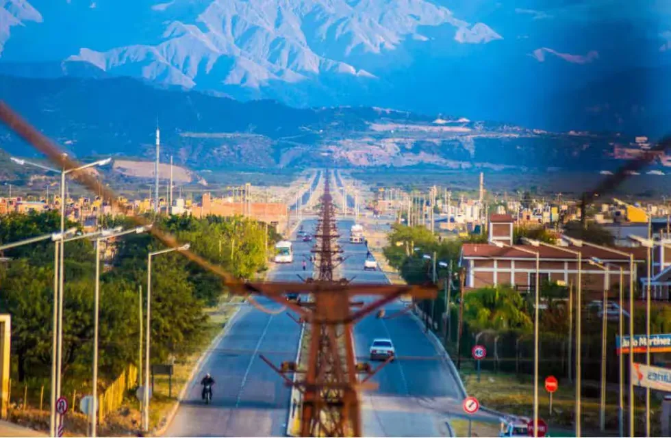 La escuela Gabriela Mistral apuesta al turismo como motor local, mientras los estudiantes alertan sobre el cuidado ambiental y el patrimonio