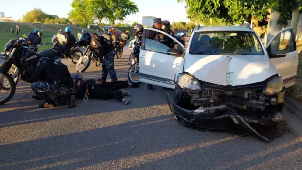 Neuquén: Atropelló a un inspector escapando del control y fue detenido. Manejaba con 1,89 gramos de alcohol en sangre