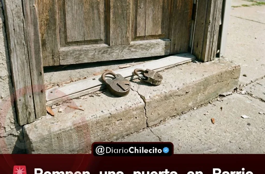 Rompen una puerta en Barrio Pomán y huyen en moto mientras un vecino estaba en el banco, dejando la casa revuelta y en alerta.