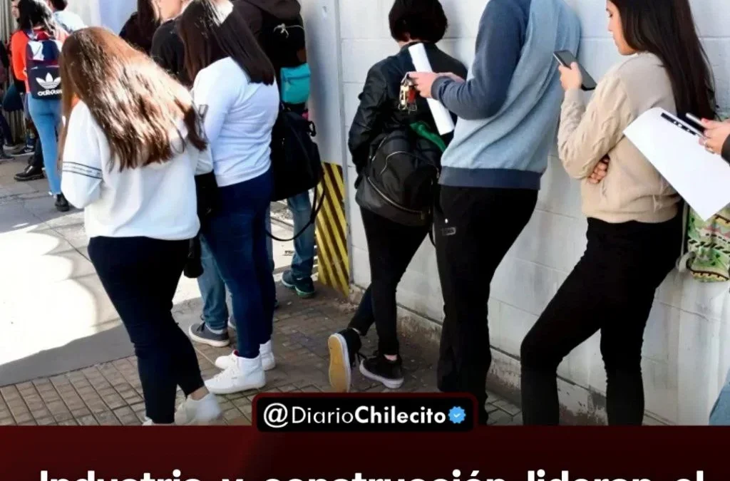 Industria y construcción lideran el derrumbe laboral mientras el mercado de trabajo formal se achica en todo el territorio.