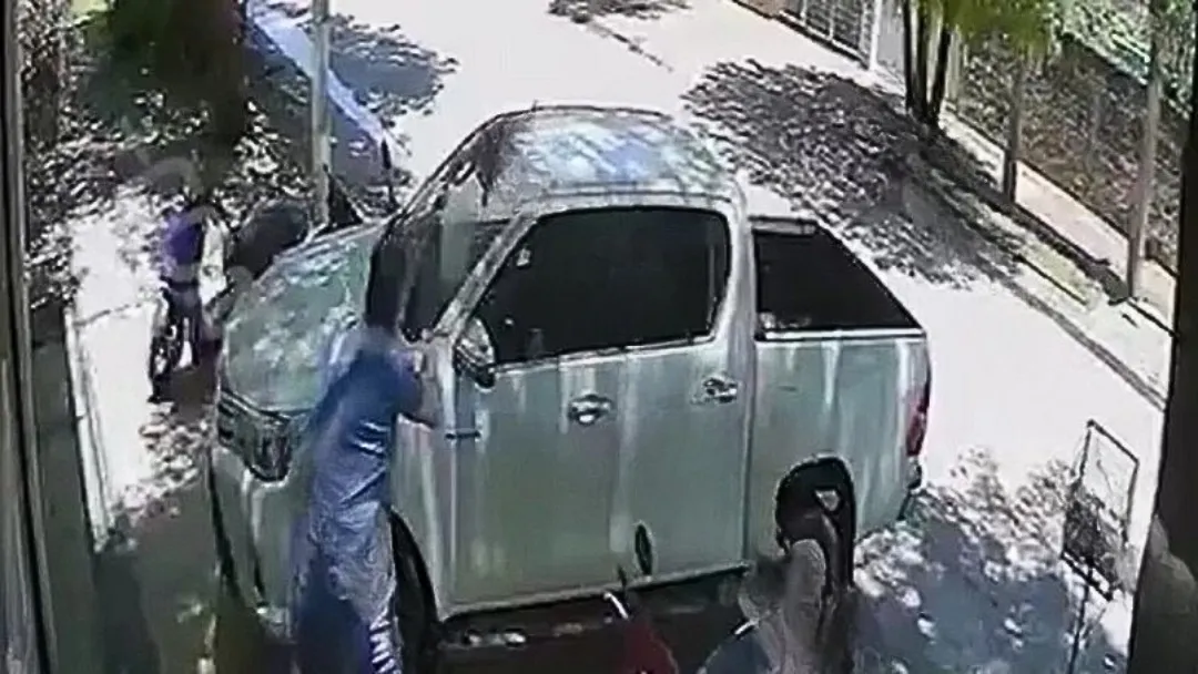 Rompió el parabrisas de una camioneta porque con la música fuerte no lo dejaban dormir la siesta, ocurrió en Chaco