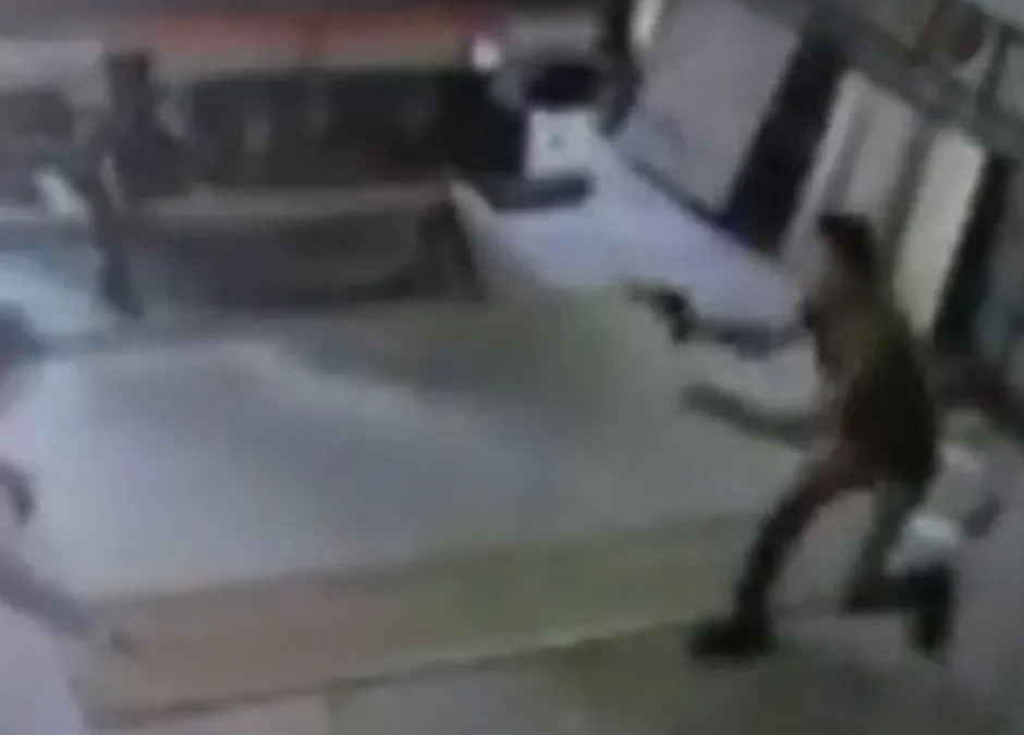 Buenos Aires: delincuentes intentaron robar, una de las víctimas se defendió y abatió a uno de los malvivientes