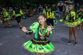 Comparsa infantil «Rocío del Nevado», se prepara para participar un año más de los corsos de febrero
