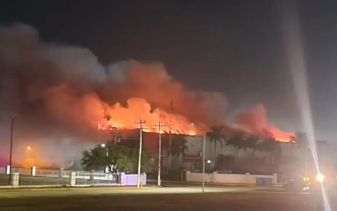 Incendio en fábrica de México deja tres bomberos fallecidos y dos heridos tras derrumbe de estructura en la planta