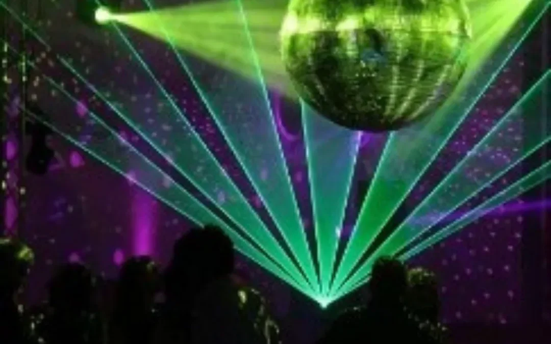 «Reencuentro, recuerdos y algo más», un espectáculo dirigido a los mayores en Salón Gonzaleano, este viernes desde las 22 horas.