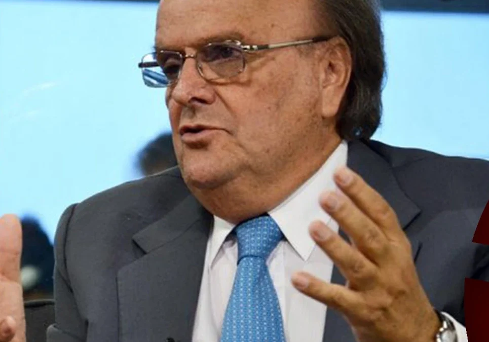 El dirigente de la UIA afirma que la importación de neumáticos usados y ropa afecta la supervivencia industrial en Argentina.