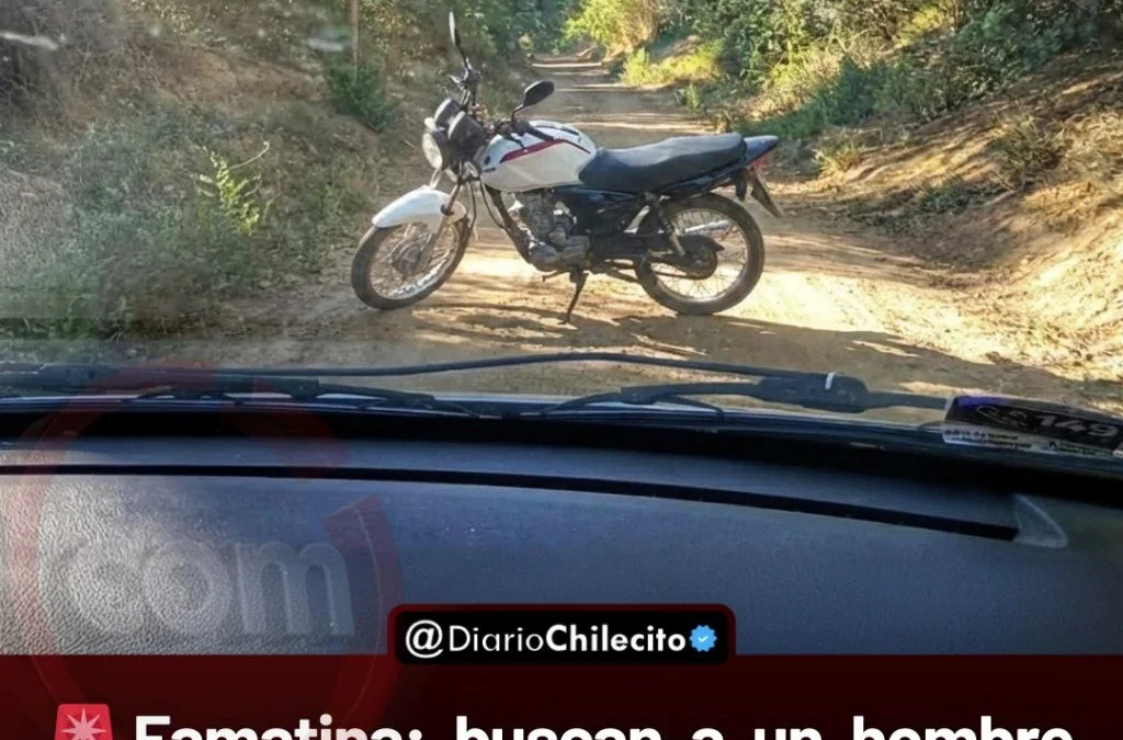 Famatina: buscan a un hombre de apellido García tras escapar de un control policial, dejando abandonada su moto Zanella 150.