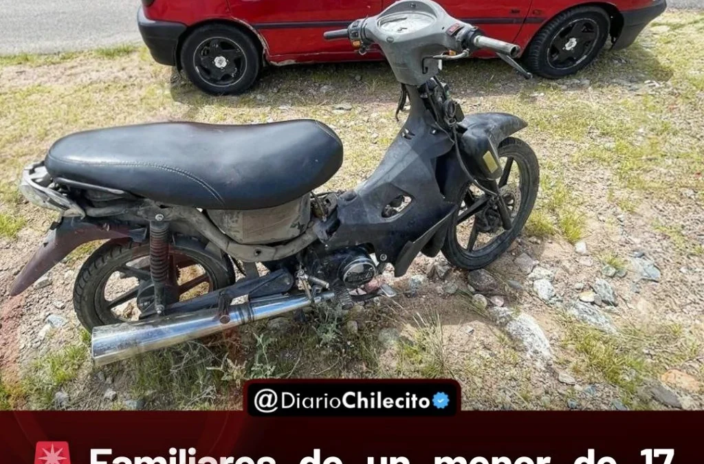 Familiares de un menor de 17 años indican dónde estaba la moto robada y se comprometen a pagar $409.700 por daños a la misma.