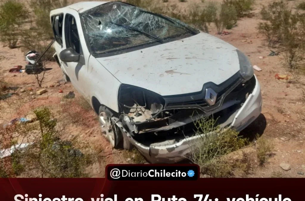 Siniestro vial en Ruta 74: vehículo despistó y volcó en Catinzaco Viejo con tres ocupantes oriundos de Malligasta a bordo.