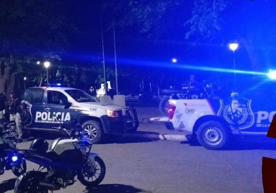 Un hombre de 77 años fue rescatado y asistido por la Policía cuando intentaba hacer cumbre en El Famatina.