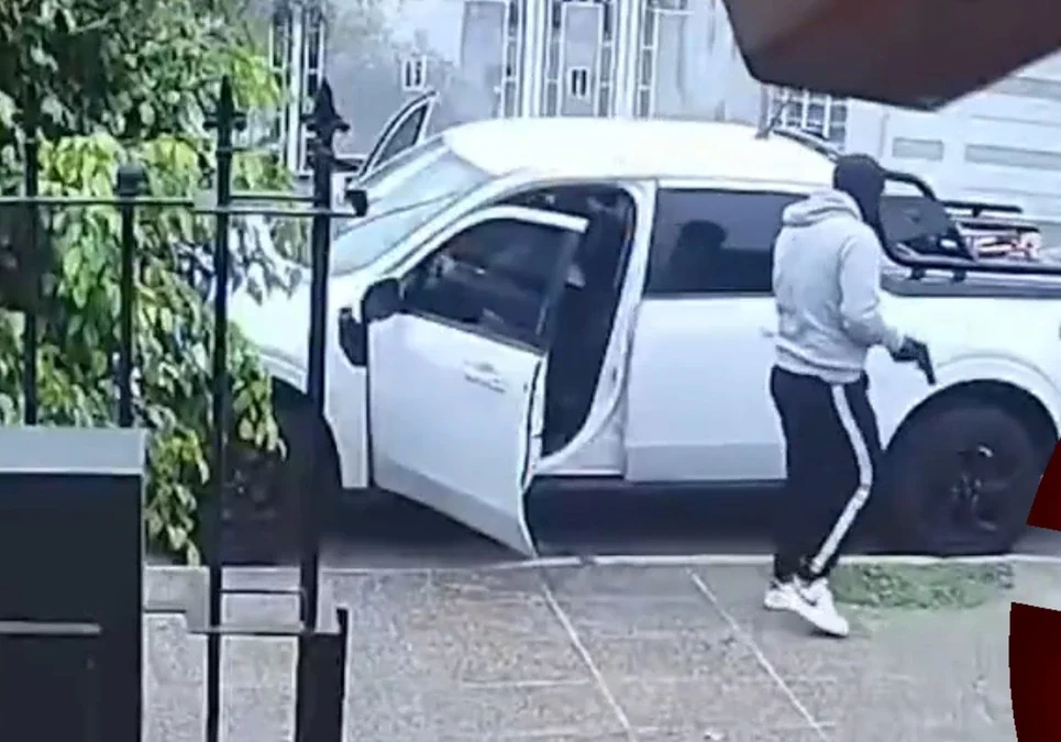 Buenos Aires: Familia con una hija con parálisis sufrió el violento robo de su vehículo con la niña abordo.