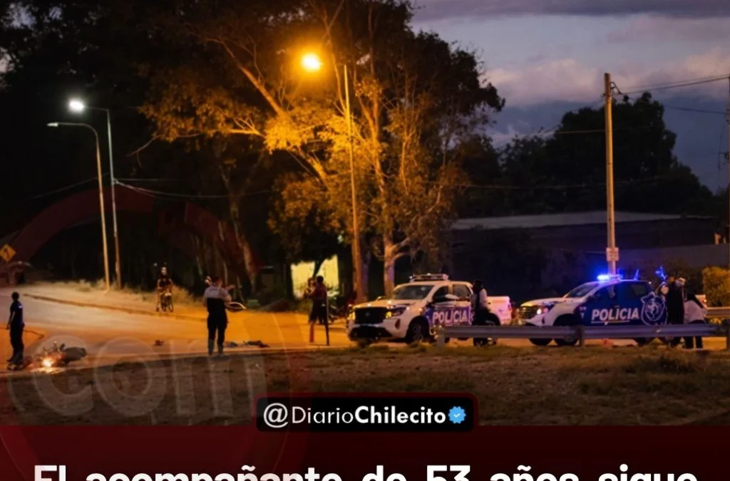 El acompañante de 53 años sigue internado tras caer en un canal en el siniestro en Los Sarmientos. La autopsia será este lunes a las 9 hs.