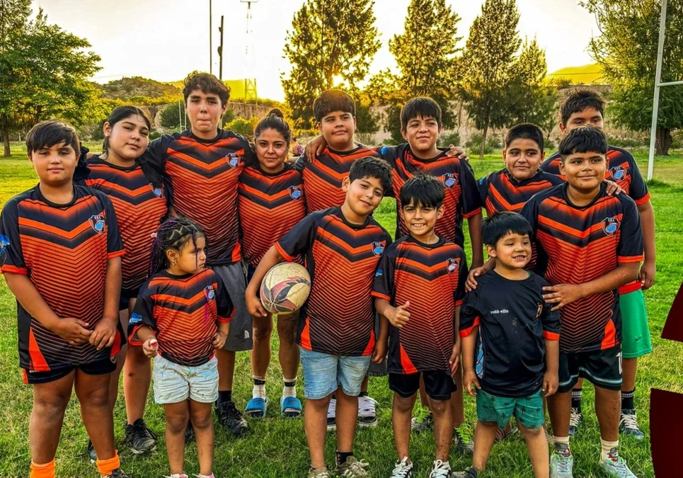 Este sábado el Nevado Rugby Club abre sus puertas para las categorías infantiles, niños y niñas de seis a trece años.