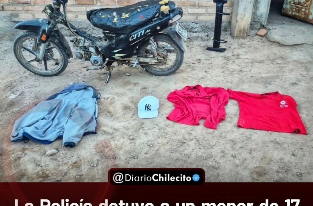 La Policía detuvo a un menor de 17 años en Vichigasta durante tres allanamientos por una causa judicial, y secuestró una moto y prendas.