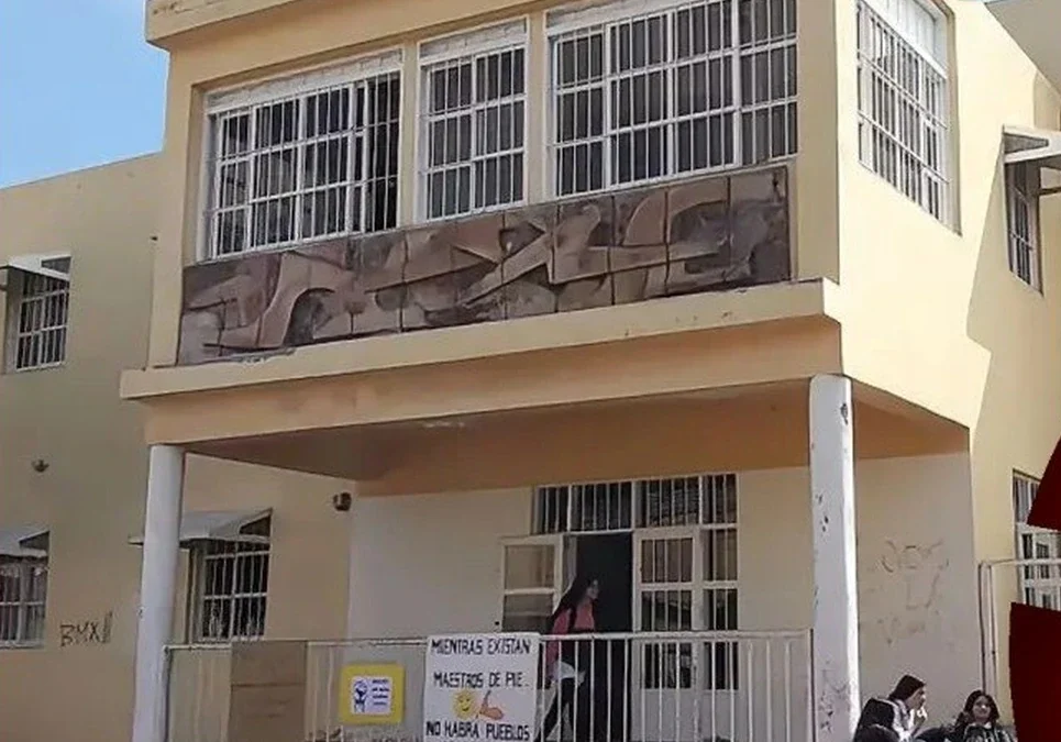 Aniversario del Polivalente de Artes: el director destacó el crecimiento institucional y anunció muestras en el Salón Gonzaliano.